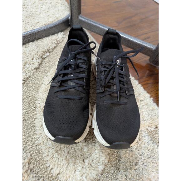 On Cloudswift 3 Men's W Size 10.5 black & white Running Shoes - Picture 1 of 13